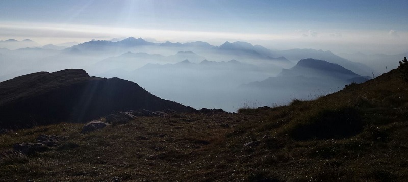 Prealpi Bresciane dall'Altissimo.JPG